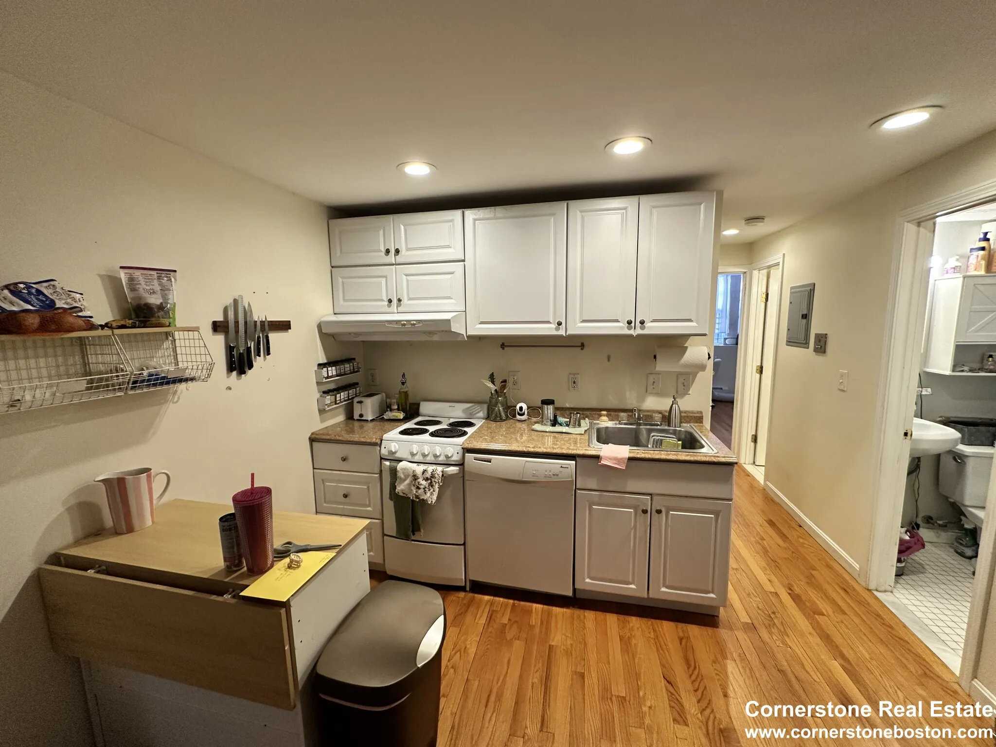 2 bed, 2 bath apartment for rent at 28 Phillips St Unit M, Beacon Hill — photo 4 of 12