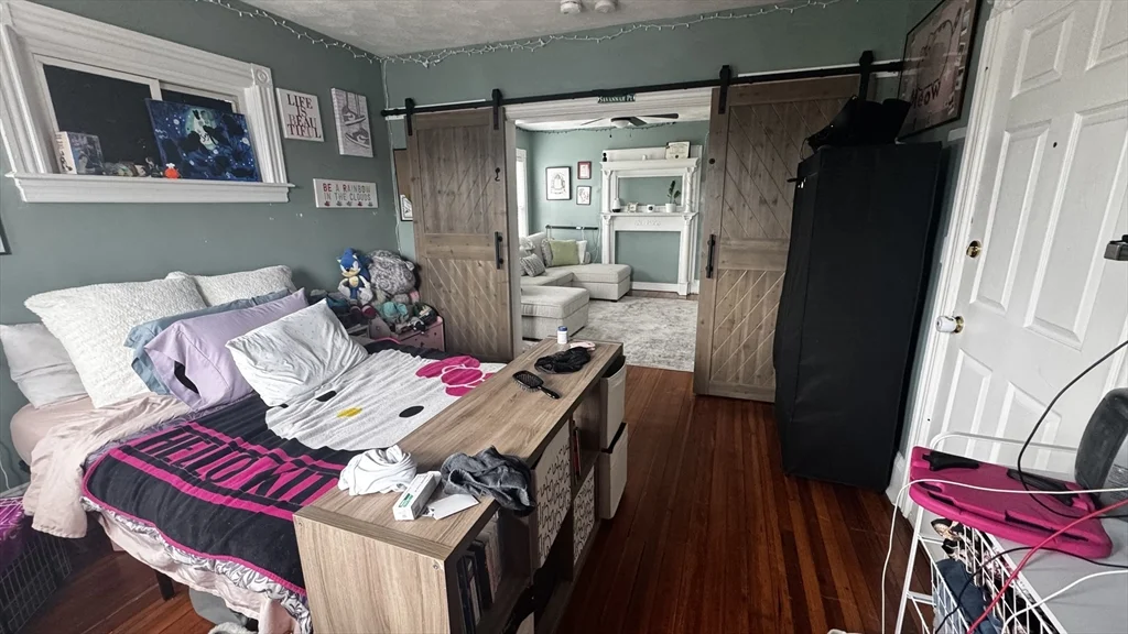 3 bed, 1 bath apartment for rent at 28 Pine Unit C, Attleboro — photo 3 of 9