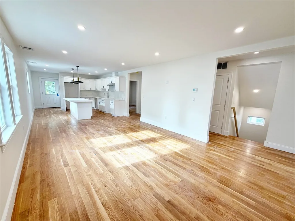 3 bed, 2 bath apartment for rent at 28 Pitcher Ave Unit 2, West Medford — photo 8 of 22