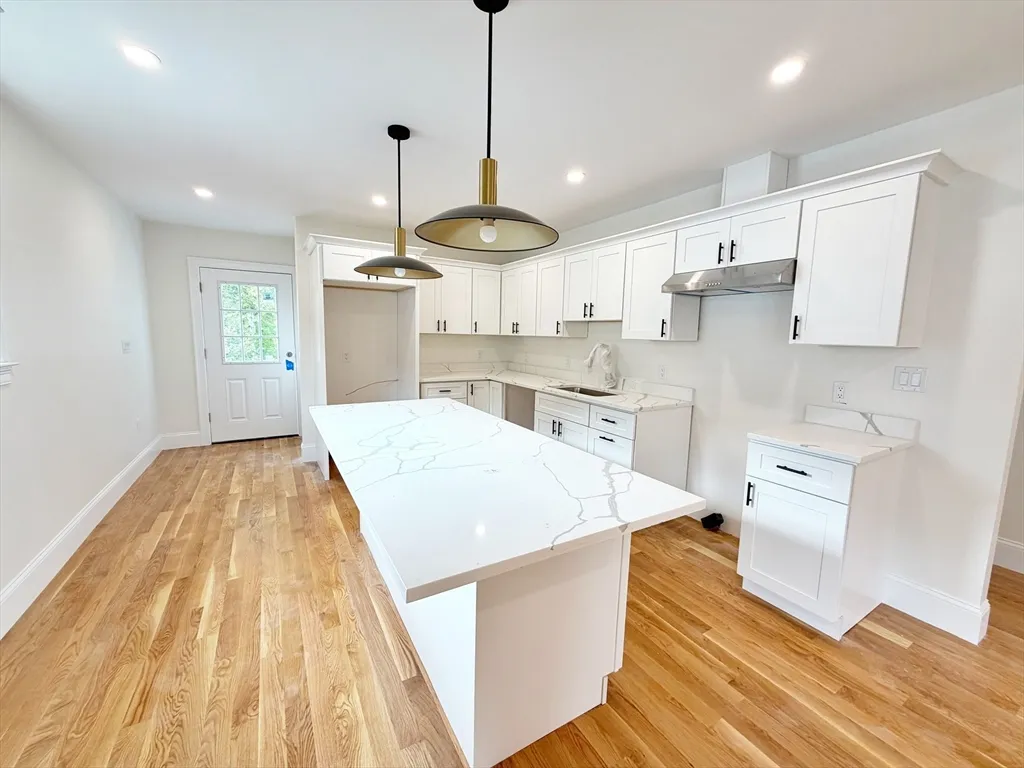 3 bed, 2 bath apartment for rent at 28 Pitcher Ave Unit 2, West Medford — photo 3 of 22