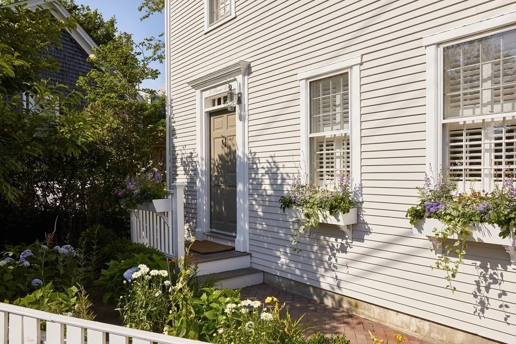 5 bed, 4+ bath apartment for rent at 28 Pleasant St, Nantucket — photo 2 of 30