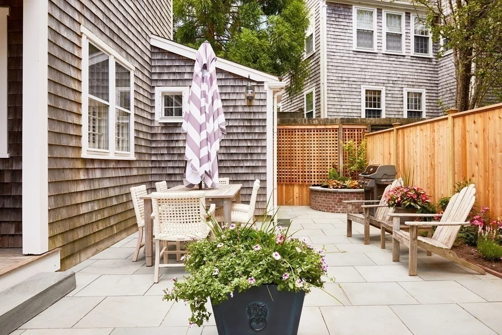 5 bed, 4+ bath apartment for rent at 28 Pleasant St, Nantucket — photo 27 of 30