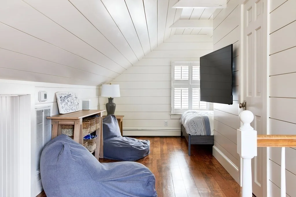 5 bed, 4+ bath apartment for rent at 28 Pleasant St, Nantucket — photo 24 of 30