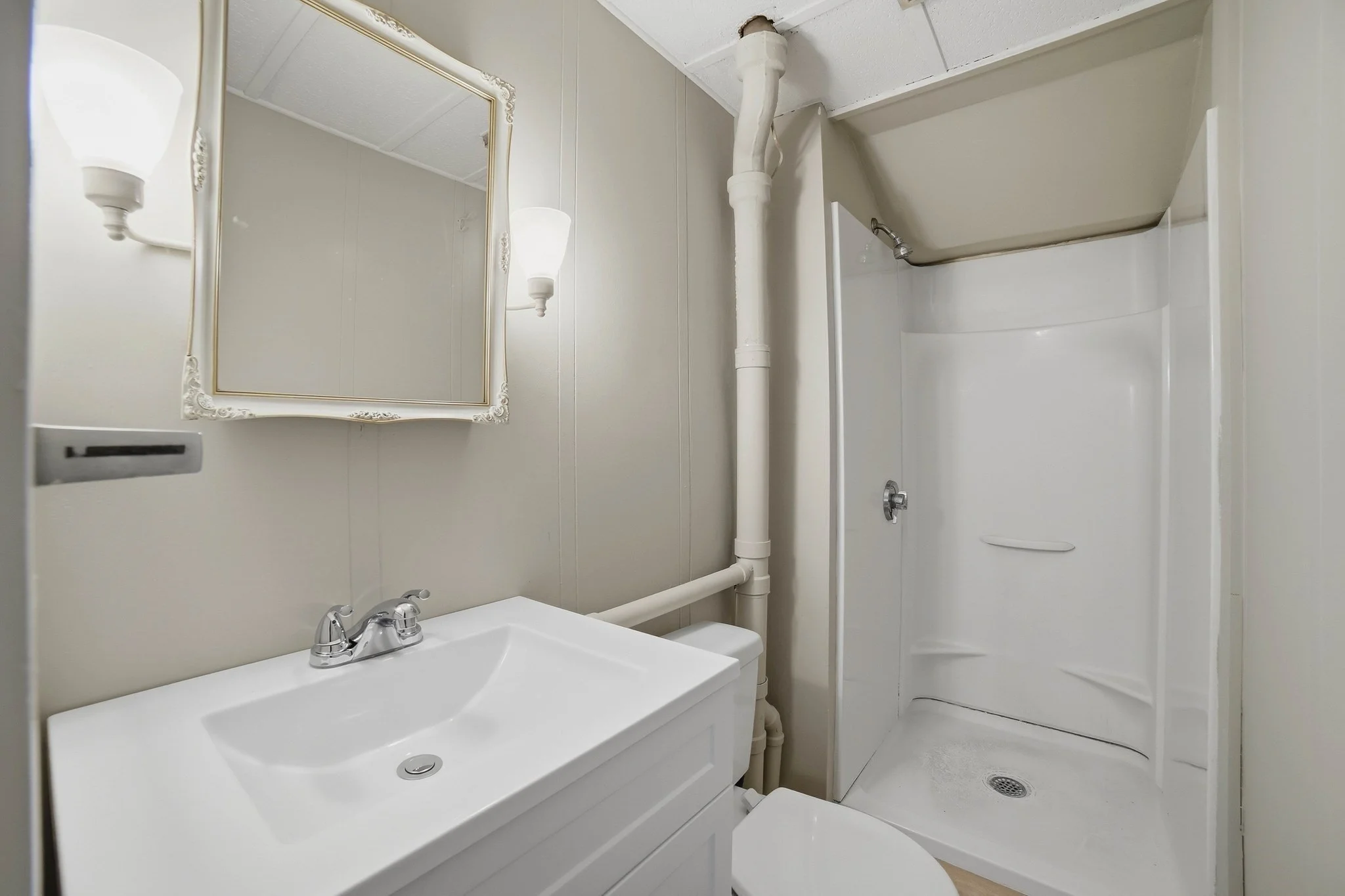 1 bed, 1 bath apartment for rent at 28 Pleasent Unit 3, Spencer — photo 8 of 18