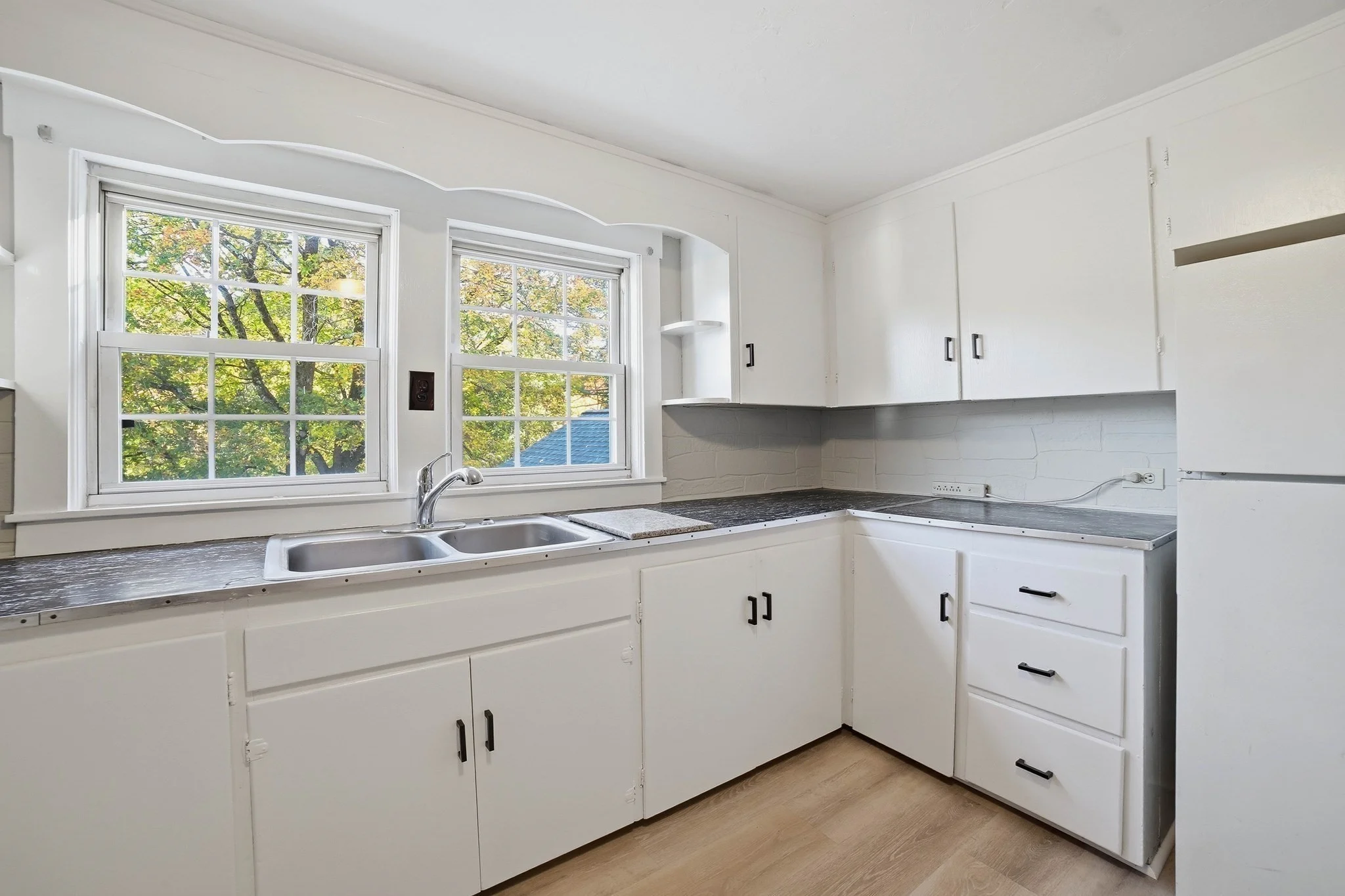 1 bed, 1 bath apartment for rent at 28 Pleasent Unit 3, Spencer — photo 14 of 18