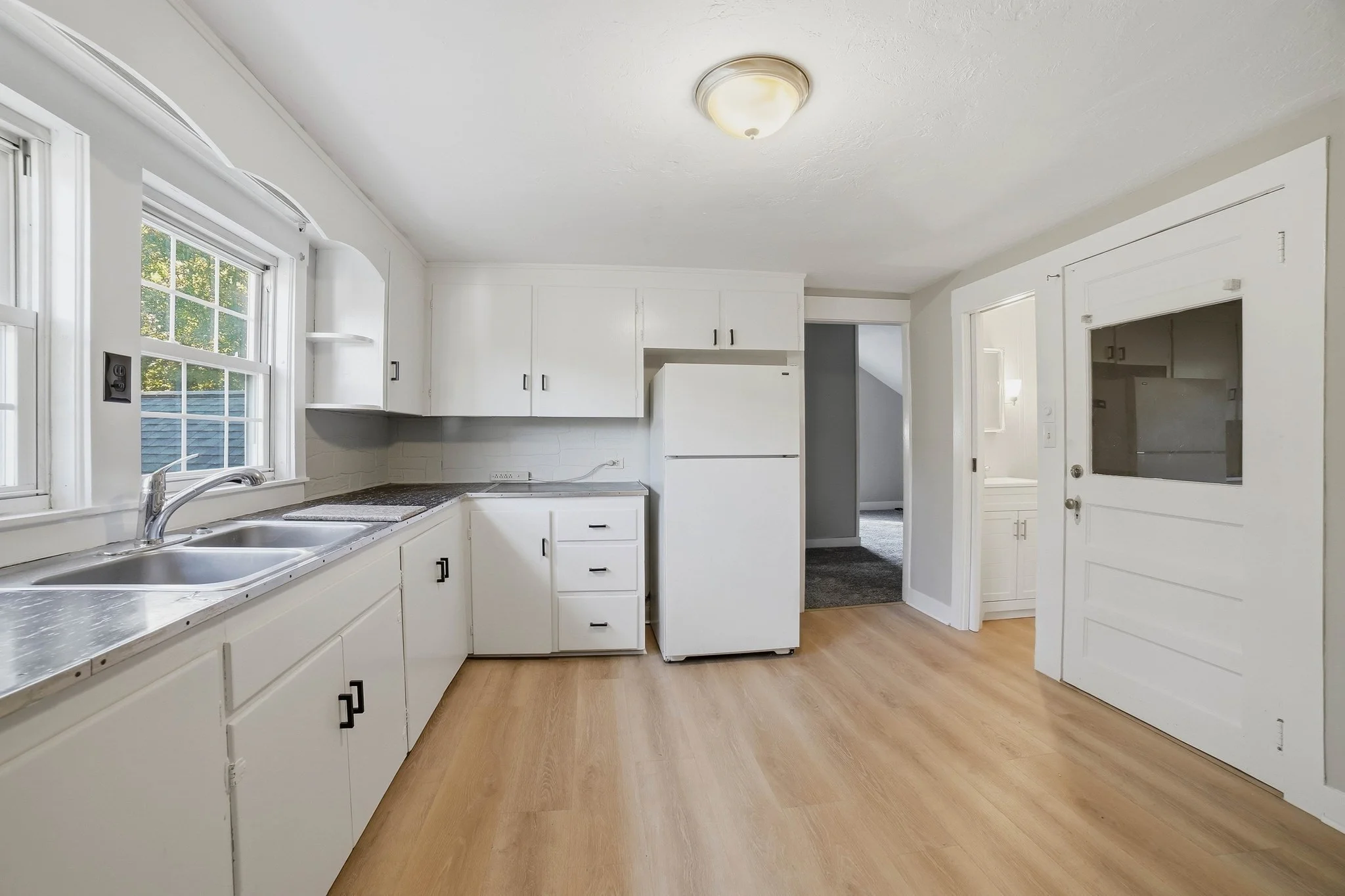1 bed, 1 bath apartment for rent at 28 Pleasent Unit 3, Spencer — photo 15 of 18
