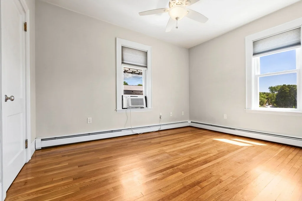 1 bed, 1 bath apartment for rent at 28 Poplar St Unit 7, Danvers — photo 5 of 12