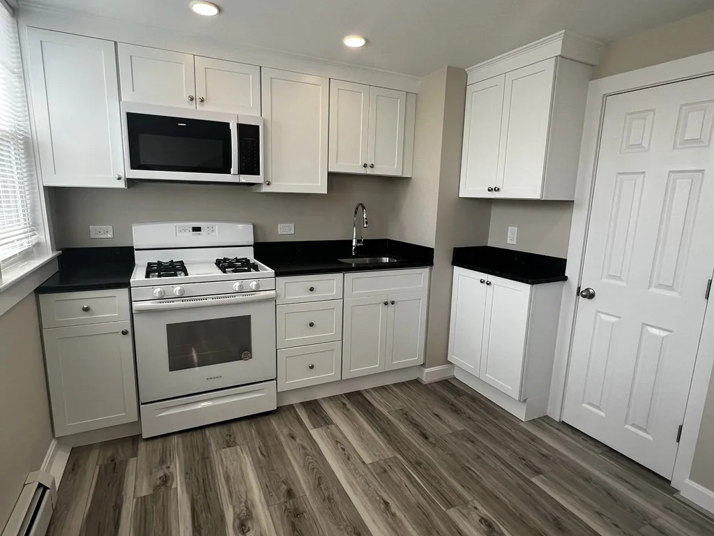 Studio bed, 1 bath apartment for rent at 28 Poplar St Unit 8, Danvers — photo 3 of 11
