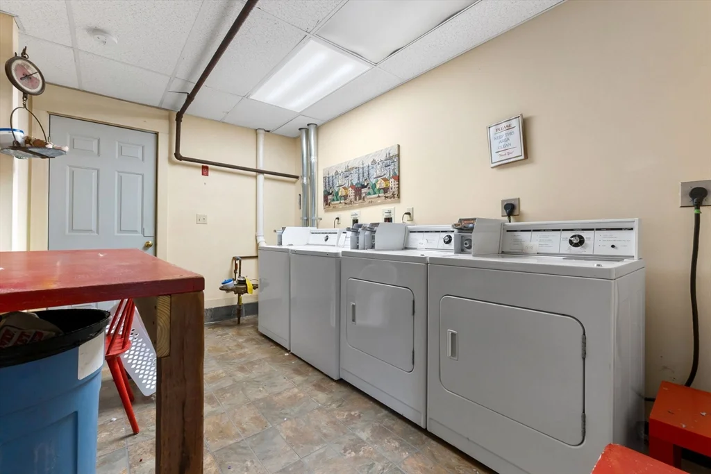 1 bed, 1 bath apartment for rent at 28 Poplar St Unit 9, Danvers — photo 19 of 19
