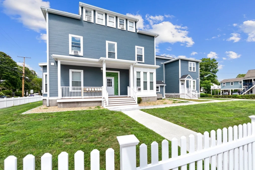 1 bed, 1 bath apartment for rent at 28 Poplar St Unit 9, Danvers — photo 2 of 19