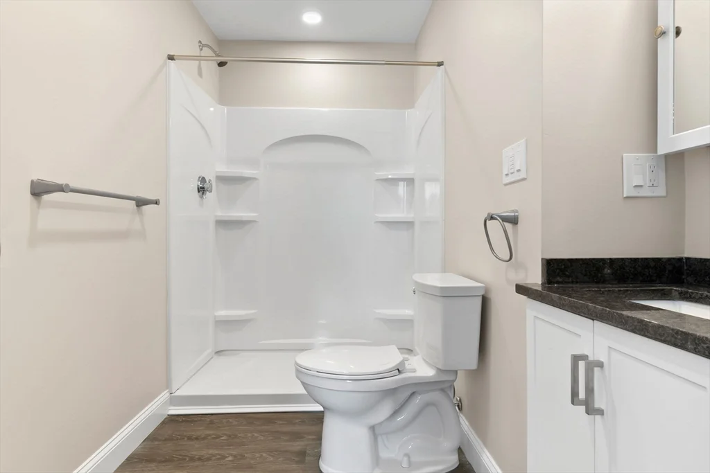 1 bed, 1 bath apartment for rent at 28 Poplar St Unit 9, Danvers — photo 13 of 19