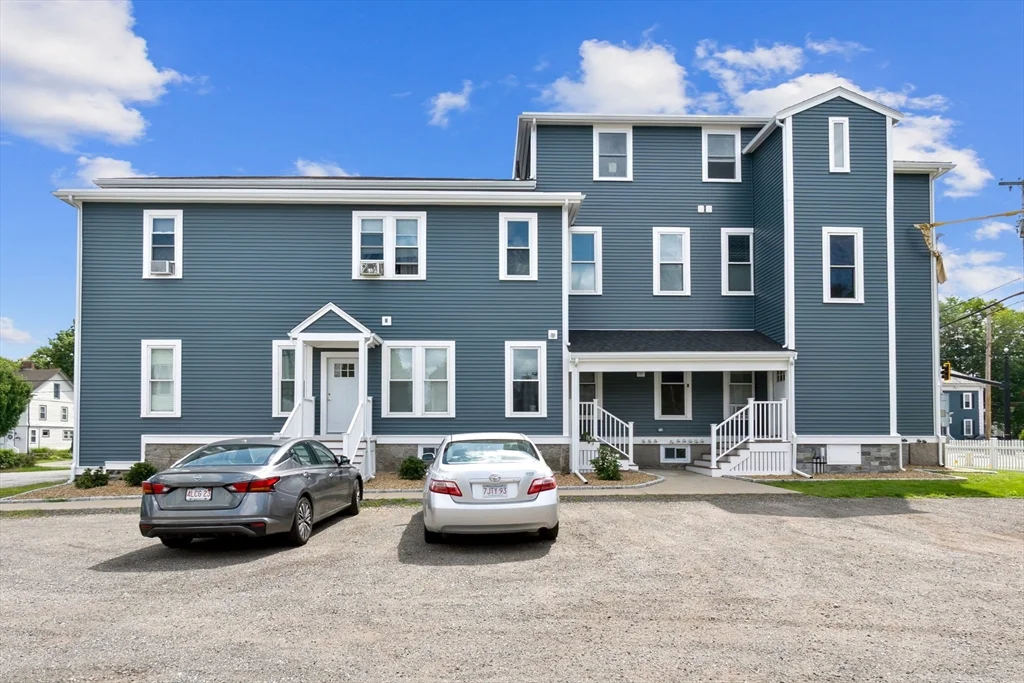 1 bed, 1 bath apartment for rent at 28 Poplar St Unit 9, Danvers — photo 3 of 19