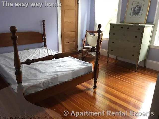2 bed, 1 bath apartment for rent at 28 Powderhouse Blvd Unit 1, Davis Square — photo 1 of 4