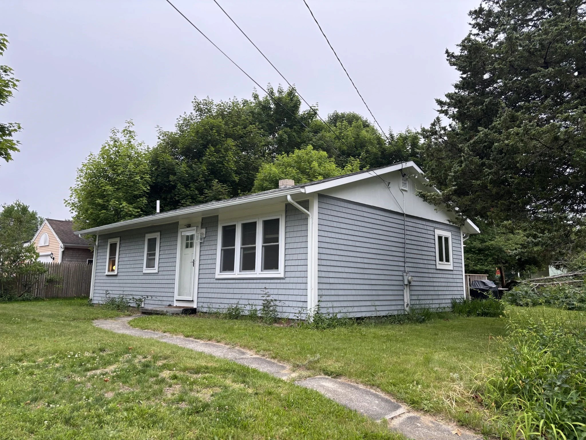 3 bed, 1 bath apartment for rent at 28 Prince Henry Dr, Falmouth