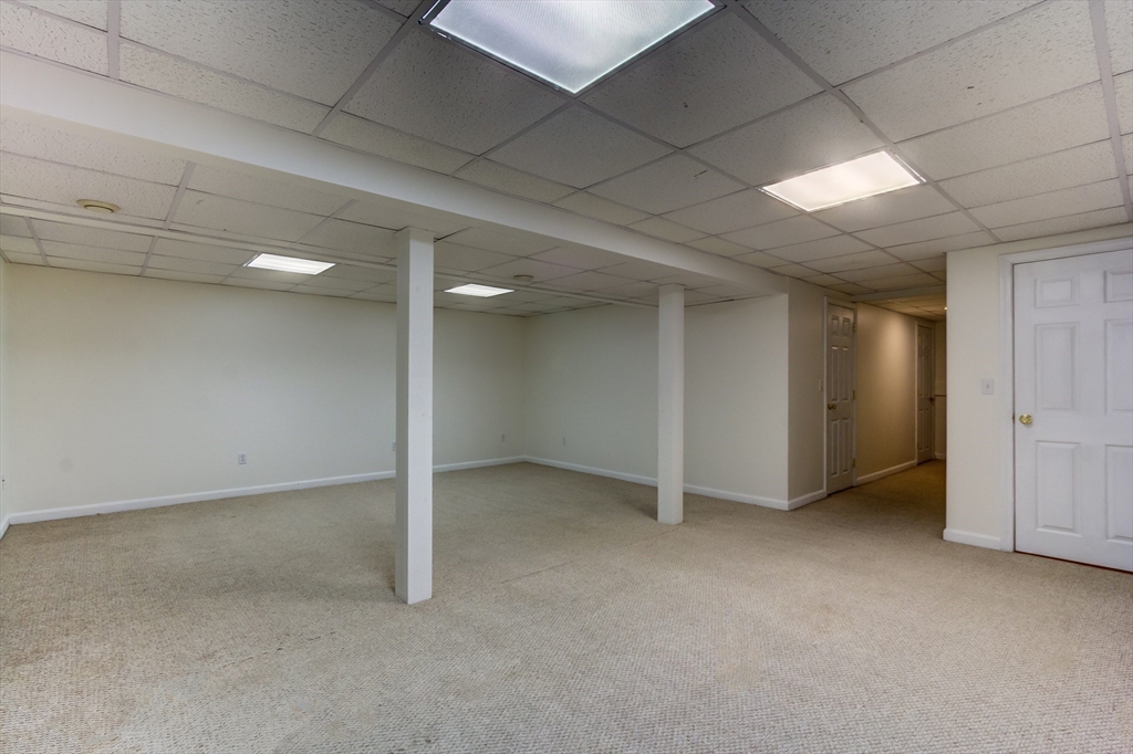 3 bed, 2 bath apartment for rent at 28 Ptarmigan Dr Unit 28, Shrewsbury — photo 27 of 30