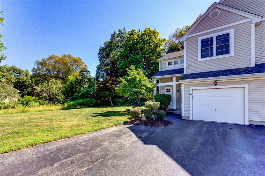 3 bed, 2 bath apartment for rent at 28 Ptarmigan Dr Unit 28, Shrewsbury — photo 2 of 30