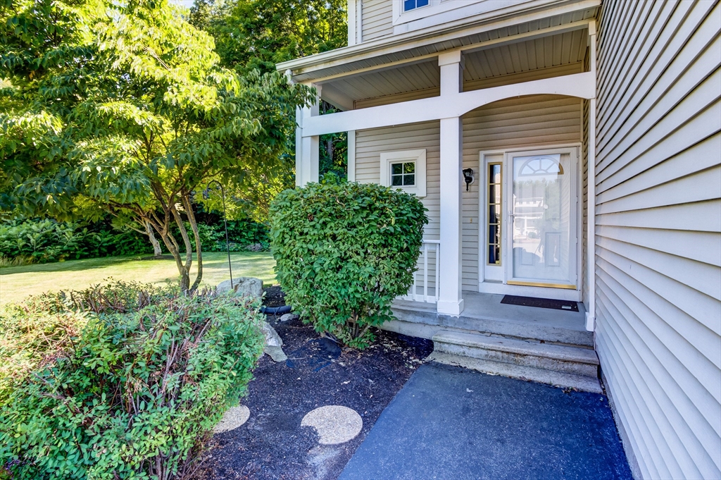 3 bed, 2 bath apartment for rent at 28 Ptarmigan Dr Unit 28, Shrewsbury — photo 4 of 30