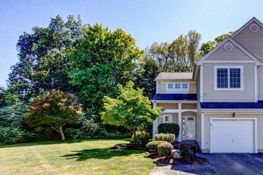 3 bed, 2 bath apartment for rent at 28 Ptarmigan Dr Unit 28, Shrewsbury — photo 1 of 30