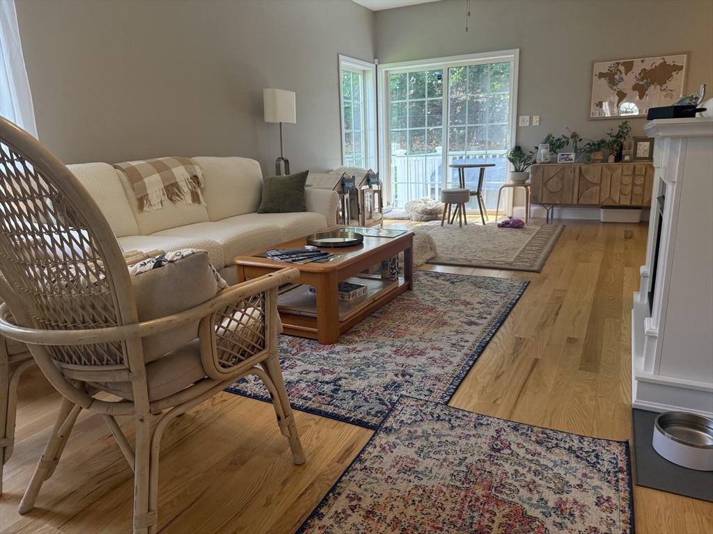 3 bed, 2 bath apartment for rent at 28 Ptarmigan Dr Unit 28, Shrewsbury — photo 8 of 30