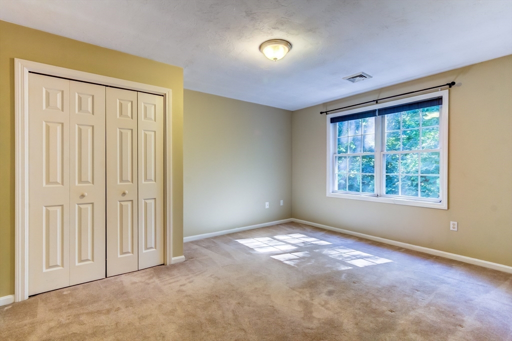 3 bed, 2 bath apartment for rent at 28 Ptarmigan Dr Unit 28, Shrewsbury — photo 24 of 30