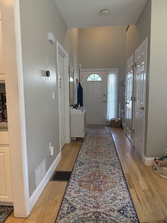 3 bed, 2 bath apartment for rent at 28 Ptarmigan Dr Unit 28, Shrewsbury — photo 15 of 30