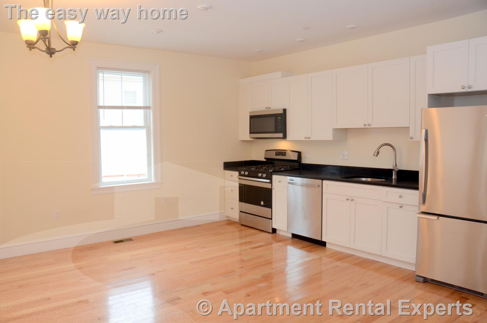 3 bed, 2 bath apartment for rent at 28 Putnam St Unit 1, Union Square — photo 2 of 13