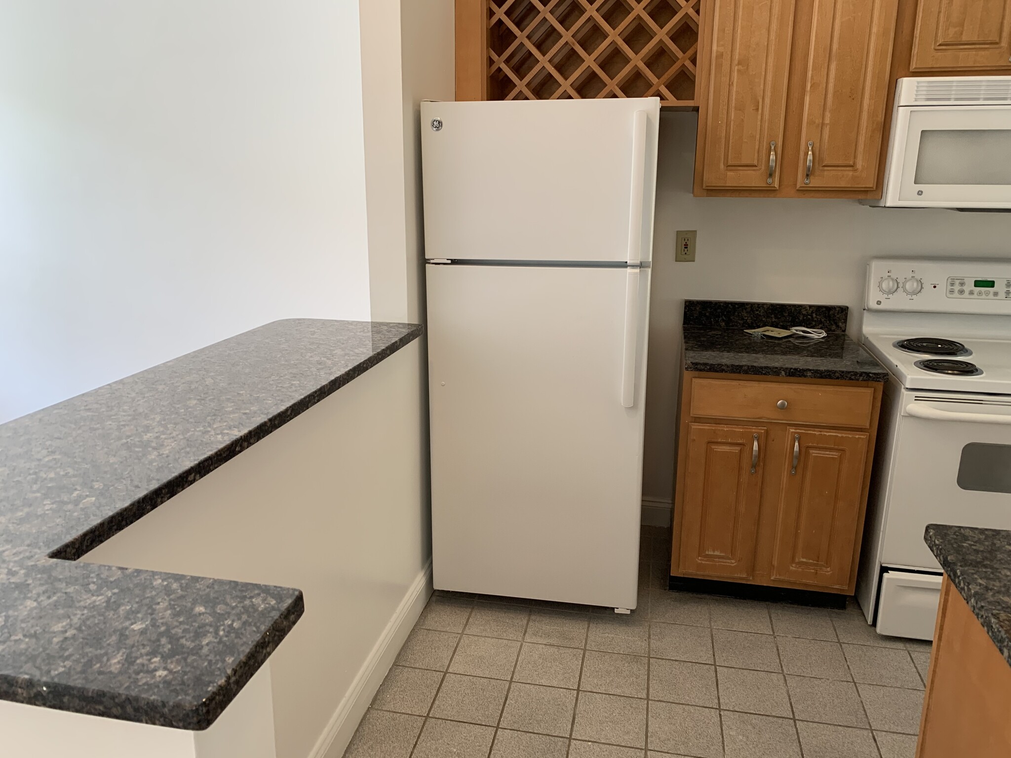 1 bed, 1 bath apartment for rent at 28 Queensberry St Unit 2, Fenway — photo 4 of 10