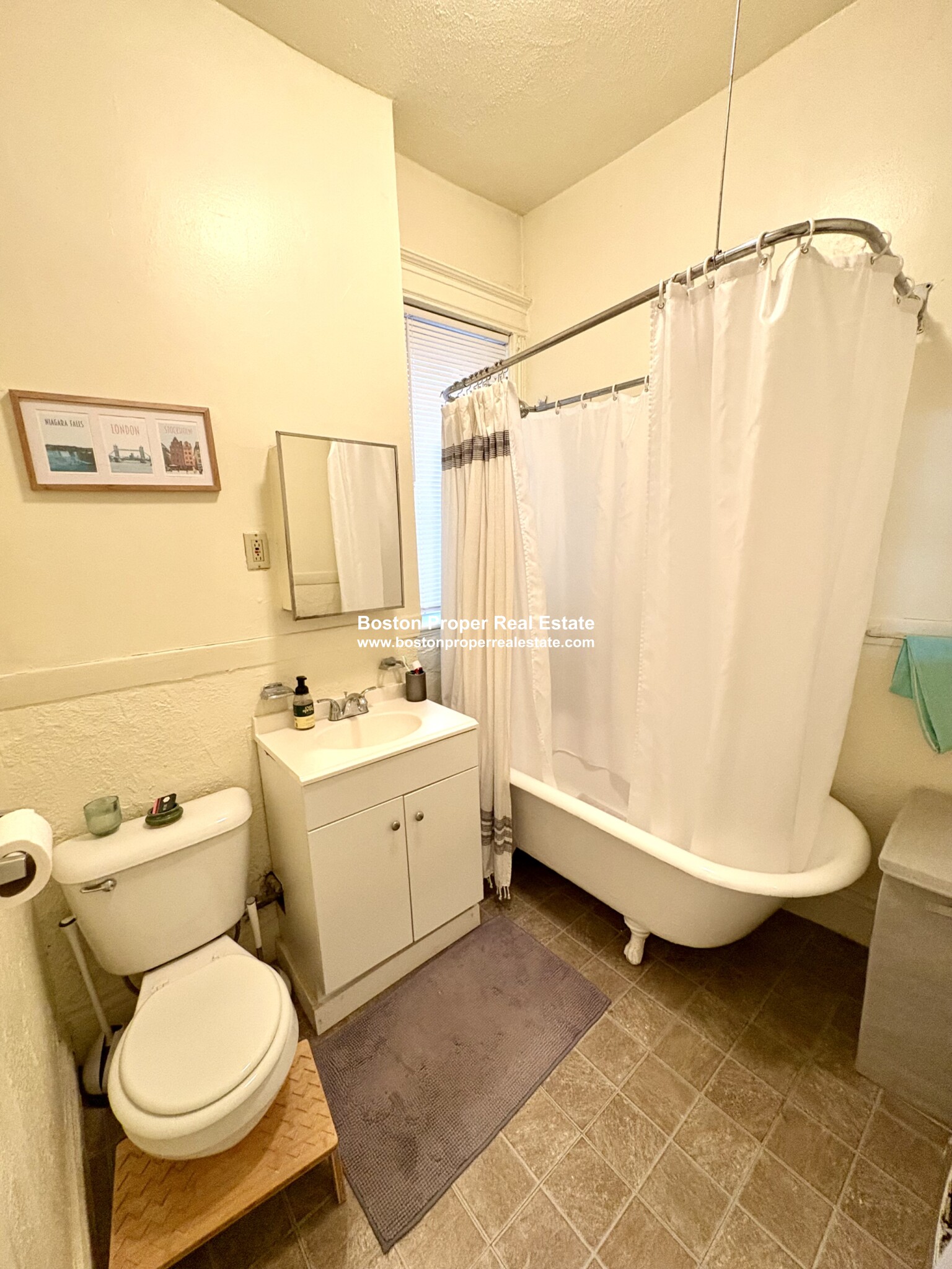 Studio bed, 1 bath apartment for rent at 28 Queensberry St Unit 4, Fenway — photo 7 of 10