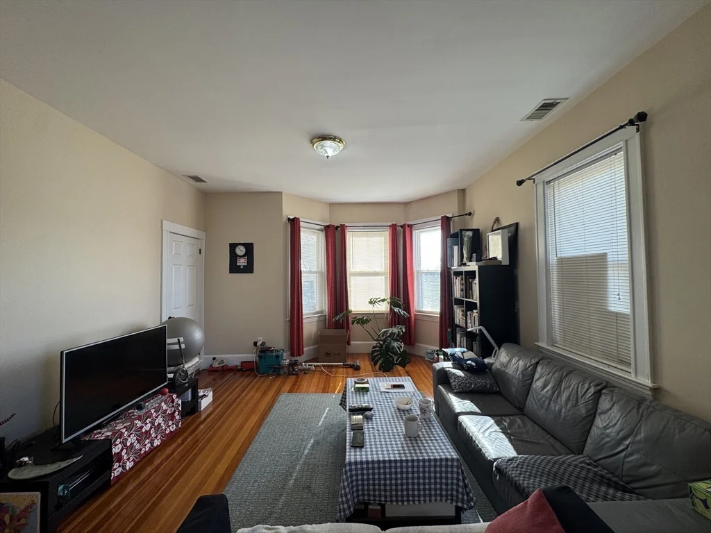 2 bed, 1 bath apartment for rent at 28 Quirk St Unit 28, East Watertown — photo 2 of 23