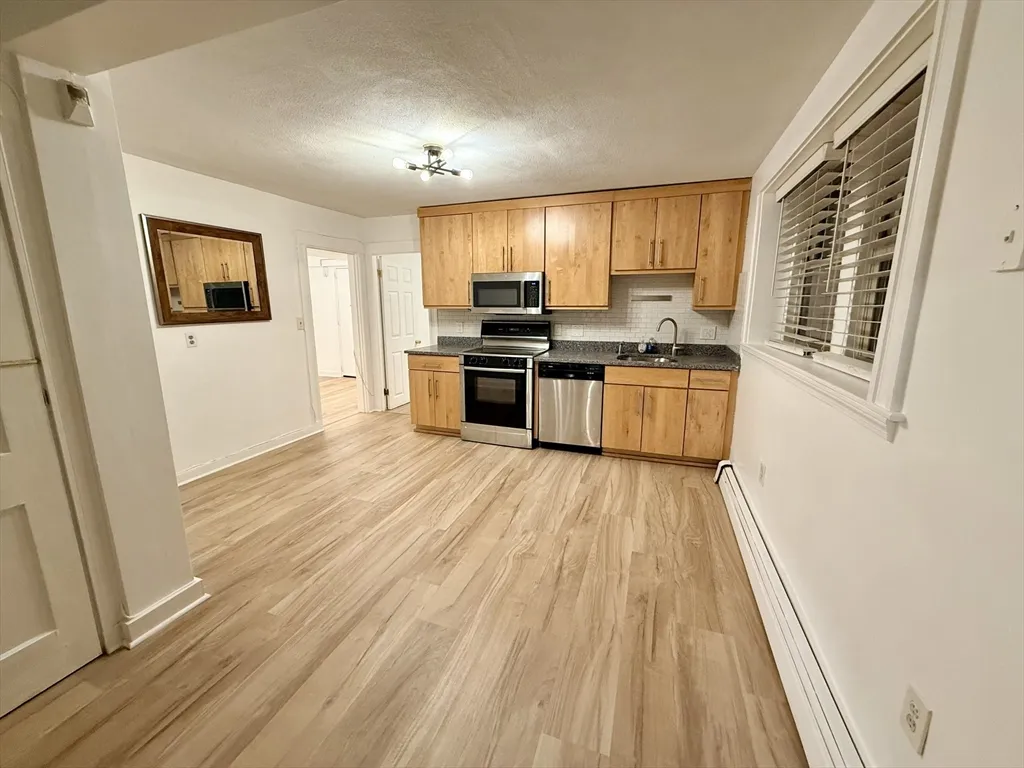 3 bed, 1 bath apartment for rent at 28 Ransom Rd Unit 12-AB, Brighton — photo 3 of 17