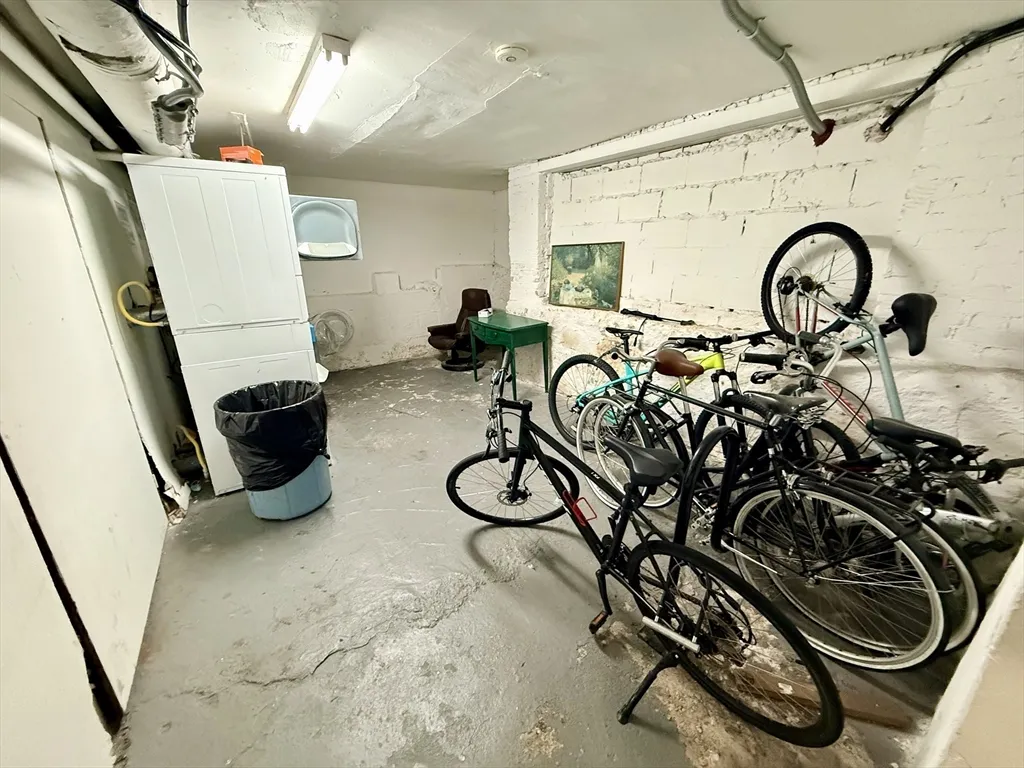 3 bed, 1 bath apartment for rent at 28 Ransom Rd Unit 12-AB, Brighton — photo 17 of 17
