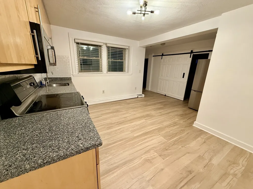3 bed, 1 bath apartment for rent at 28 Ransom Rd Unit 12-AB, Brighton — photo 4 of 17