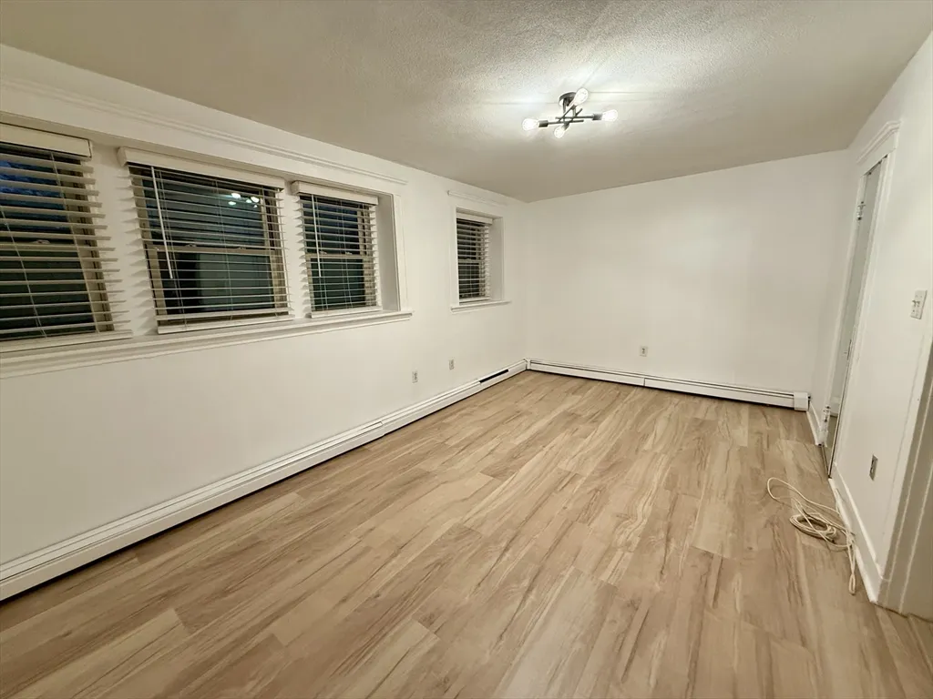 3 bed, 1 bath apartment for rent at 28 Ransom Rd Unit 12-AB, Brighton — photo 7 of 17
