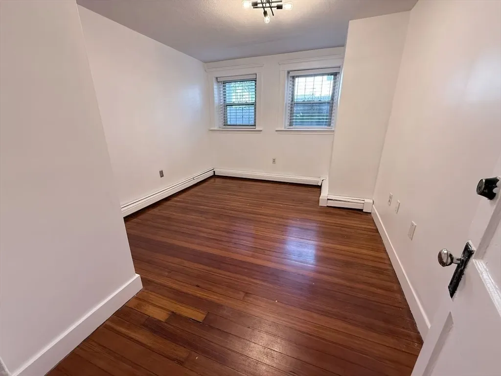 3 bed, 1 bath apartment for rent at 28 Ransom Rd Unit 12A, Brighton — photo 8 of 16