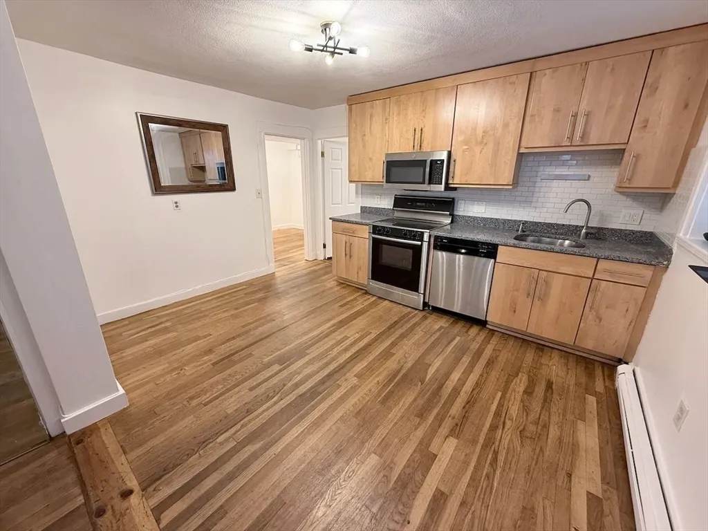 3 bed, 1 bath apartment for rent at 28 Ransom Rd Unit 12A, Brighton — photo 2 of 16