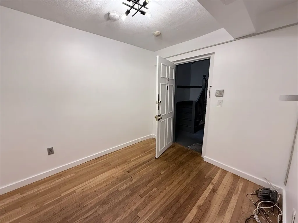 3 bed, 1 bath apartment for rent at 28 Ransom Rd Unit 12A, Brighton — photo 6 of 16