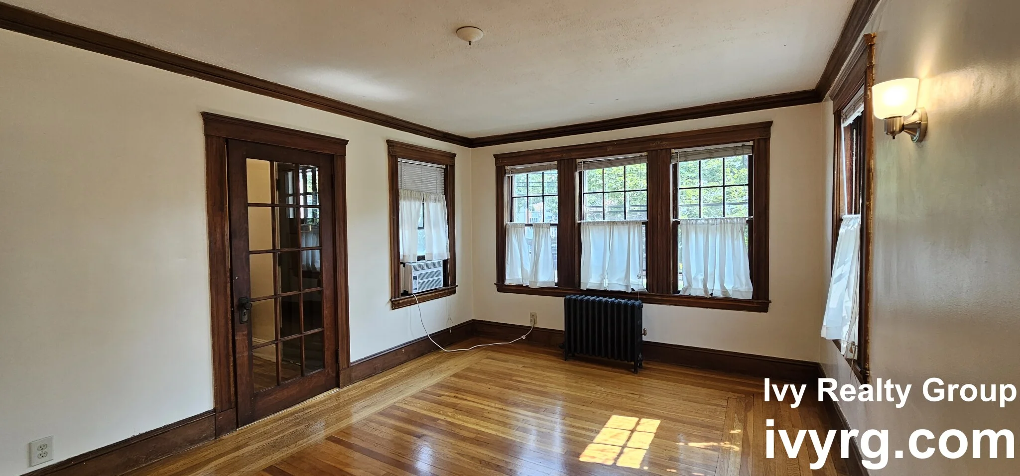 2 bed, 1 bath apartment for rent at 28 Rawson Rd Unit 1, Arlington — photo 2 of 29