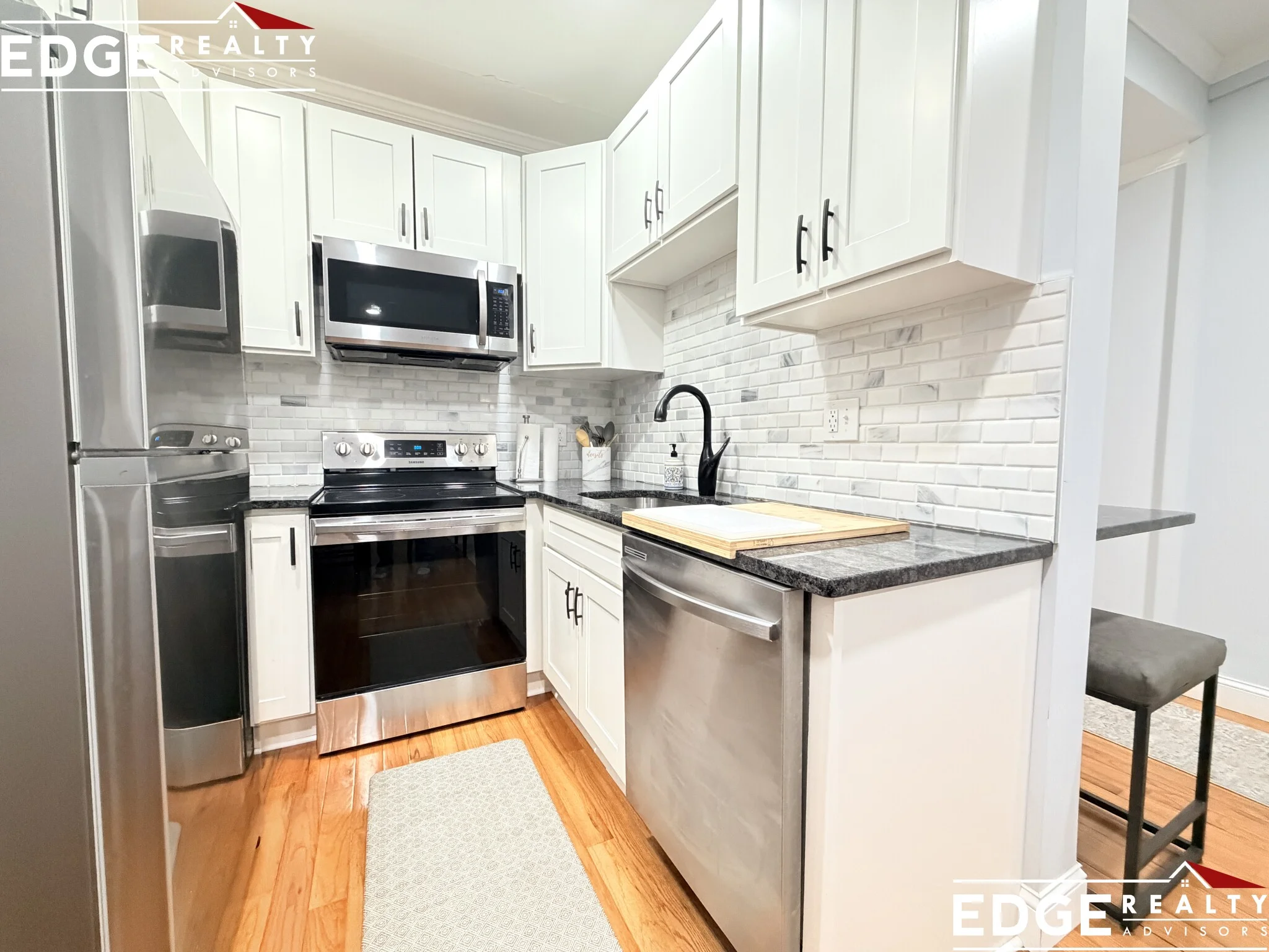 3 bed, 1 bath apartment for rent at 28 Reedsdale St Unit 2, Allston — photo 3 of 8