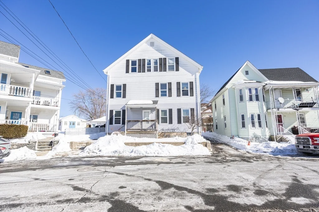3 bed, 1 bath apartment for rent at 28 Richmond St Unit 3, Blackstone — photo 30 of 32