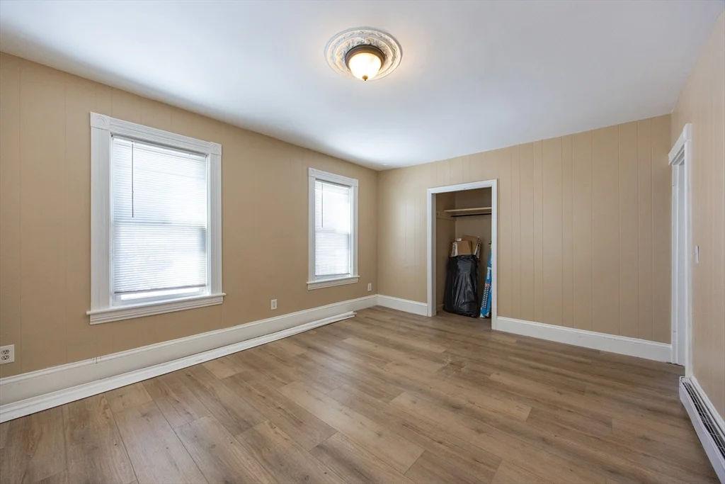 3 bed, 1 bath apartment for rent at 28 Richmond St Unit 3, Blackstone — photo 23 of 32