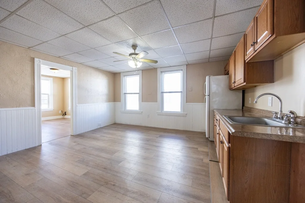 3 bed, 1 bath apartment for rent at 28 Richmond St Unit 3, Blackstone — photo 7 of 32