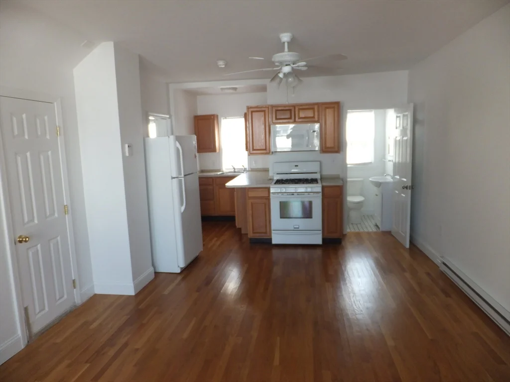1 bed, 1 bath apartment for rent at 28 River St Unit 1, Quincy — photo 4 of 13