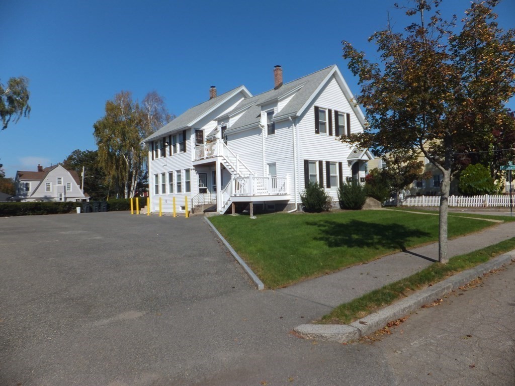 1 bed, 1 bath apartment for rent at 28 River St Unit 1, Quincy — photo 1 of 11