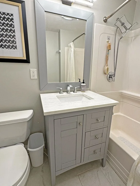 3 bed, 2 bath apartment for rent at 28 Robbins St Unit 3, South Waltham — photo 11 of 13