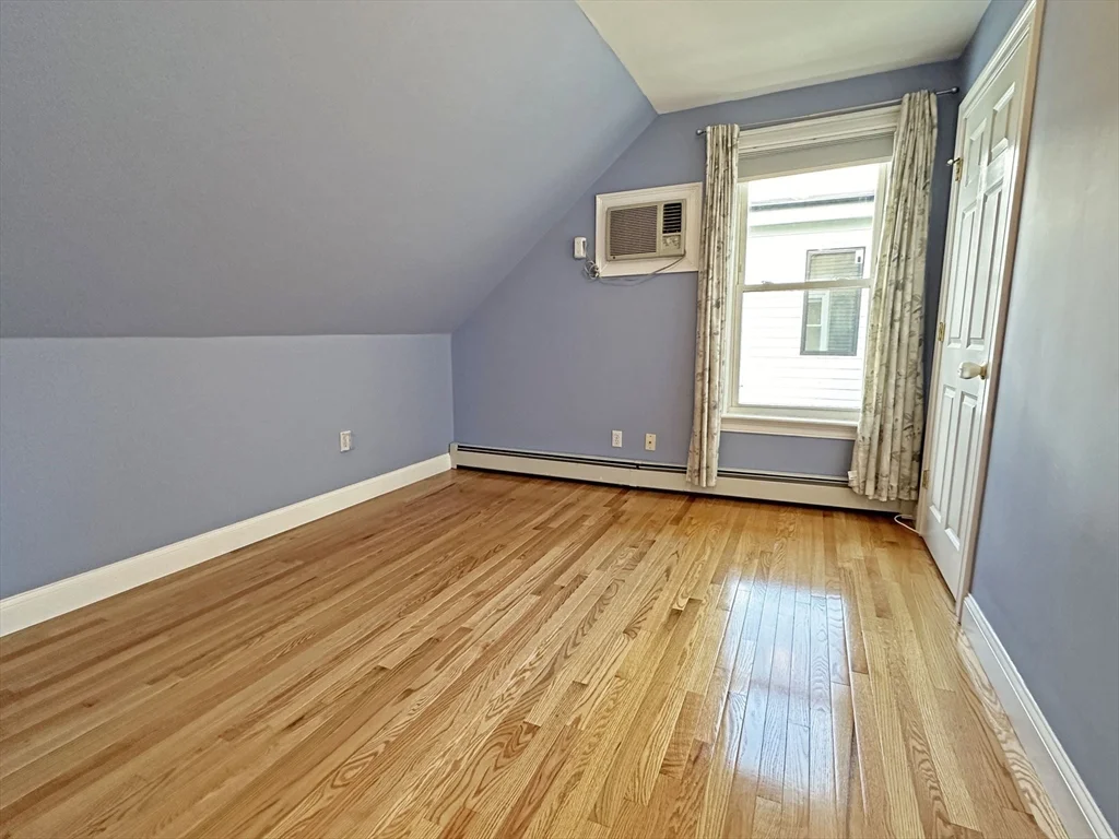 3 bed, 2 bath apartment for rent at 28 Robbins St Unit 3, South Waltham — photo 9 of 13