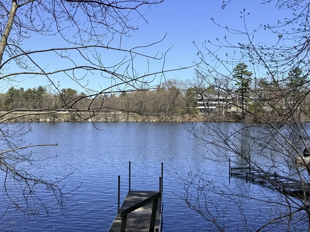 3 bed, 2 bath apartment for rent at 28 Robinhood Rd, Natick — photo 4 of 29