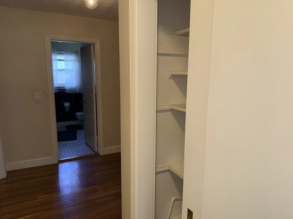 3 bed, 2 bath apartment for rent at 28 Robinhood Rd, Natick — photo 25 of 29