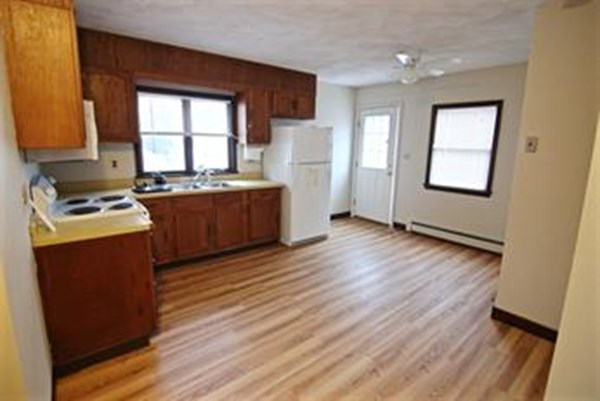 1 bed, 1 bath apartment for rent at 28 Salem St Unit 2F, Wakefield — photo 6 of 11