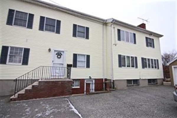 1 bed, 1 bath apartment for rent at 28 Salem St Unit 2F, Wakefield — photo 1 of 11