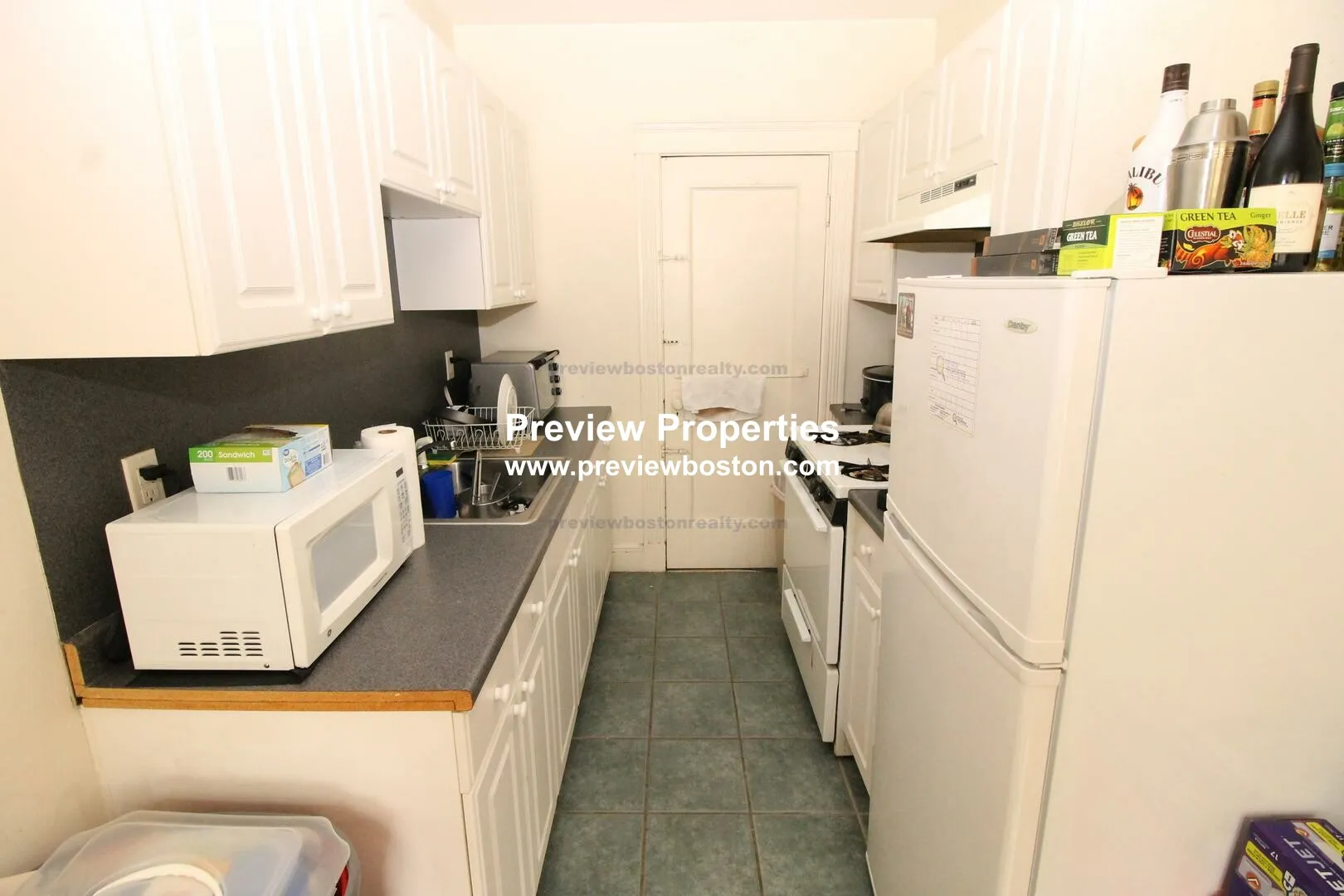 Studio bed, 1 bath apartment for rent at 28 Sidlaw Rd Unit 14P, Brighton — photo 5 of 11